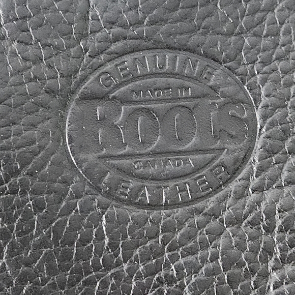 ROOTS Vintage Genuine Leather Black Drawstring Backpack - Picture 5 of 13